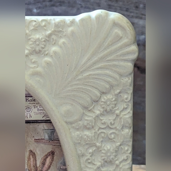 2004  Master craft International Off White Ceramic Scrolled Picture Frame - Picture 3 of 9